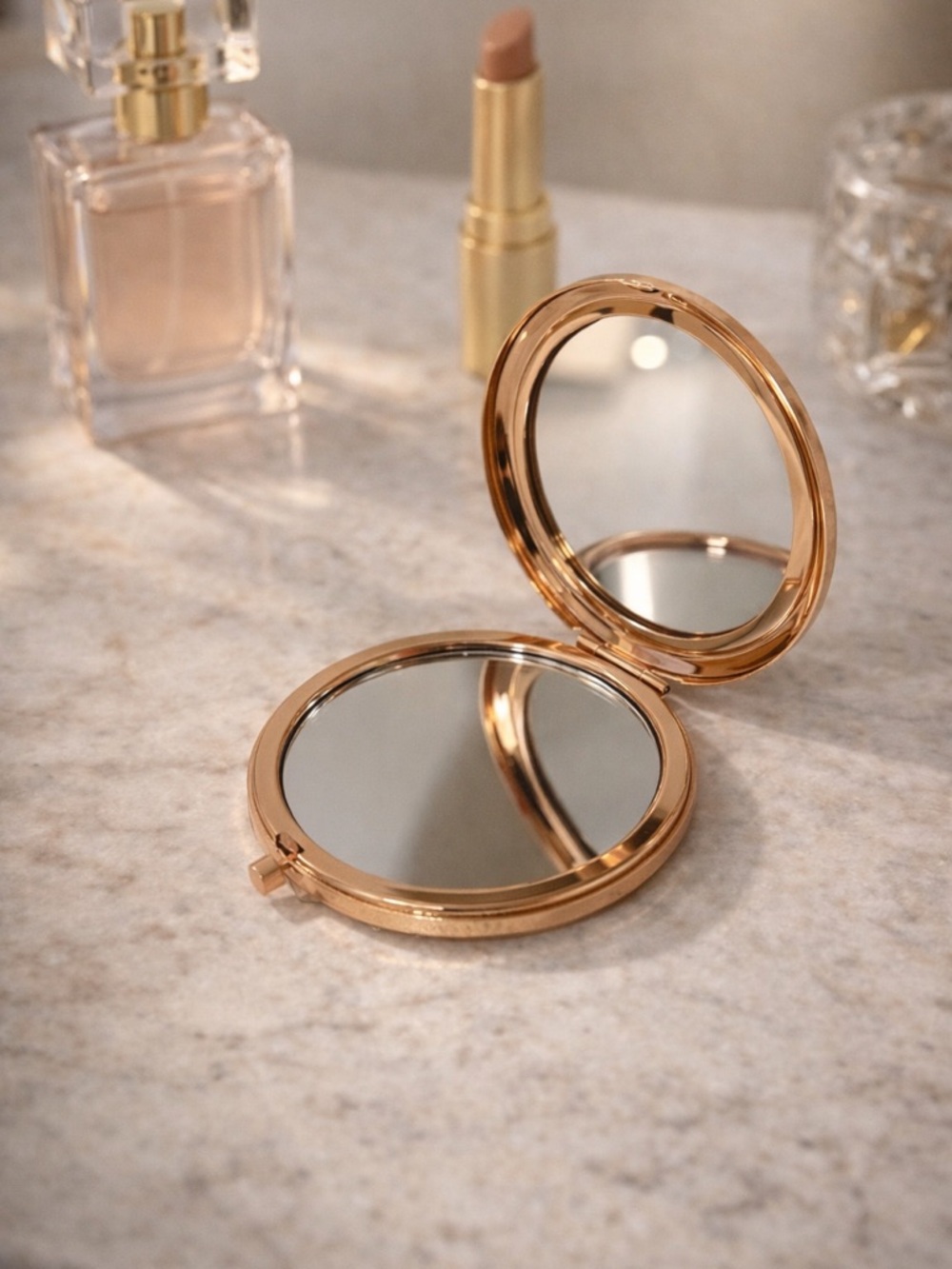 Rose Gold Double Mirror Compact | Oui à la Magie Face A Face Paris Travel Makeup
